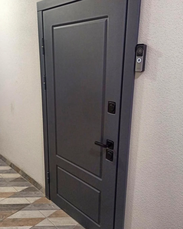 Надежные входные двери от производителя в Кривом Роге