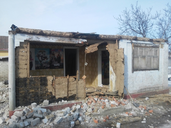Демонтаж  частных домов и построек вручную в Днепре
