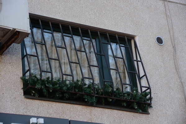 Решетки на окна и двери. "Броневик".