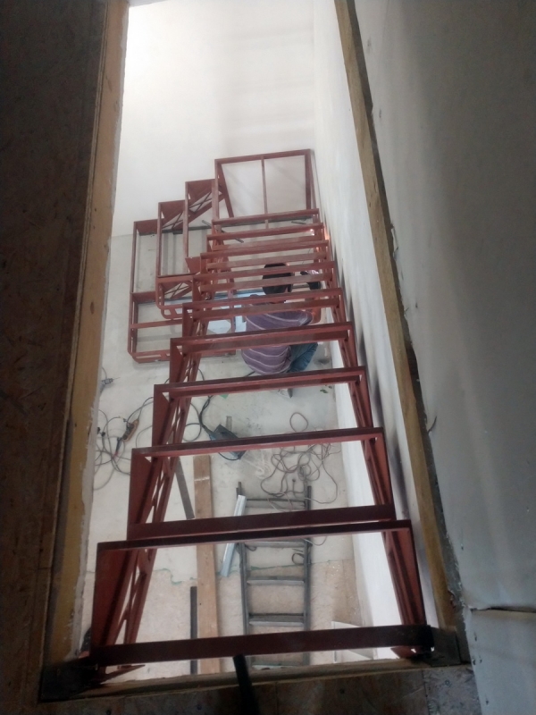 Каркас лестницы на второй этаж."Броневик" Днепр